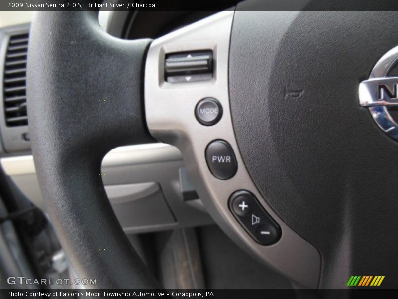 Brilliant Silver / Charcoal 2009 Nissan Sentra 2.0 S
