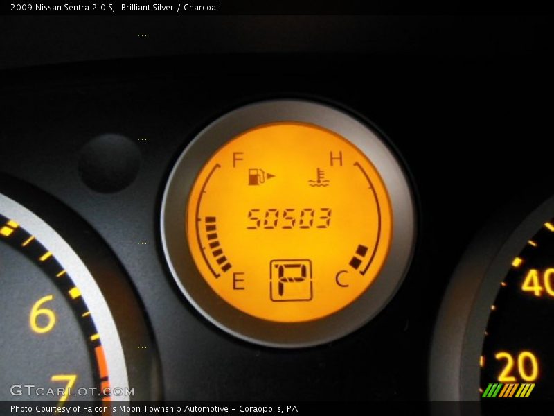 Brilliant Silver / Charcoal 2009 Nissan Sentra 2.0 S