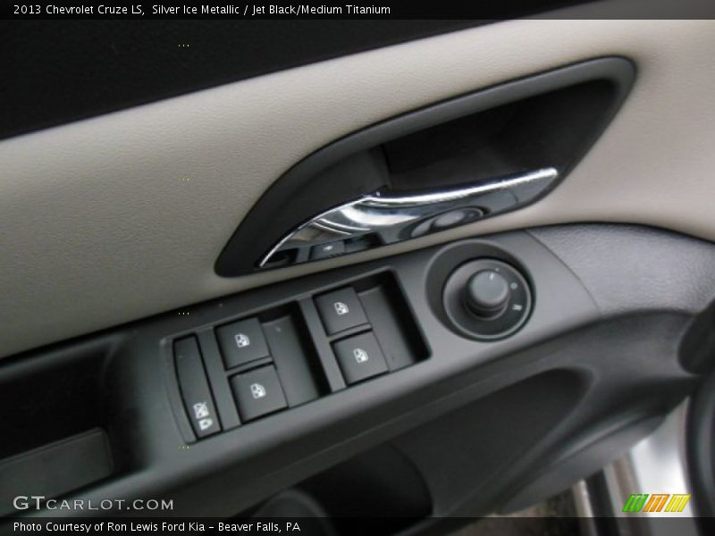 Silver Ice Metallic / Jet Black/Medium Titanium 2013 Chevrolet Cruze LS
