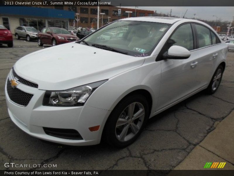 Summit White / Cocoa/Light Neutral 2013 Chevrolet Cruze LT