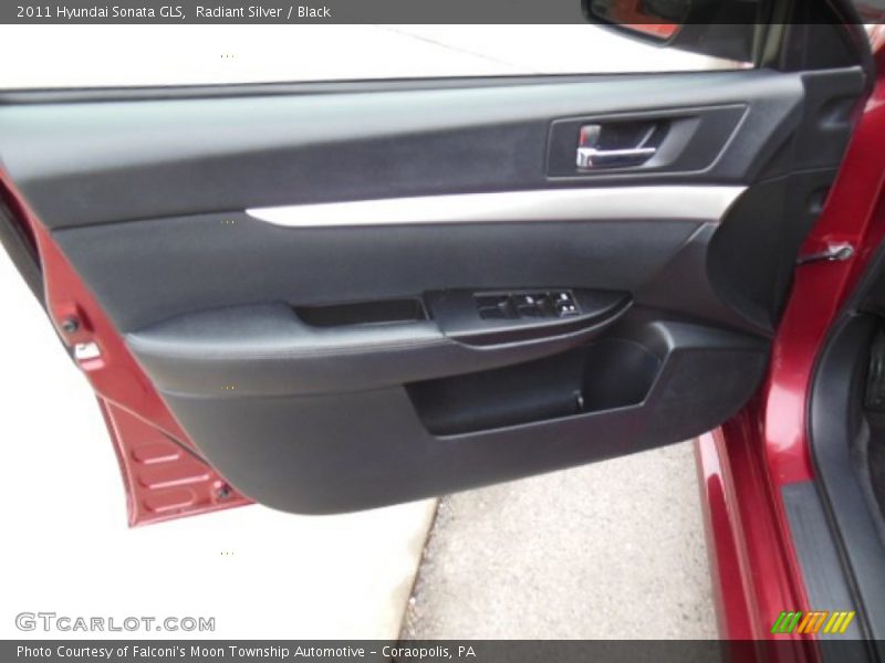 Radiant Silver / Black 2011 Hyundai Sonata GLS