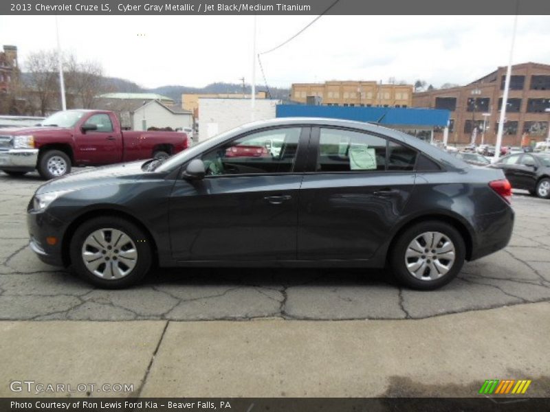 Cyber Gray Metallic / Jet Black/Medium Titanium 2013 Chevrolet Cruze LS