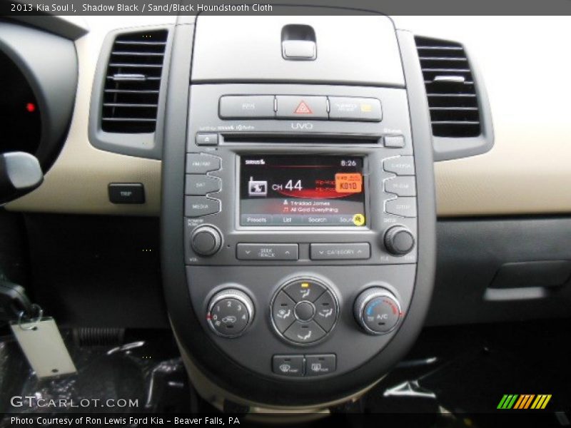 Shadow Black / Sand/Black Houndstooth Cloth 2013 Kia Soul !