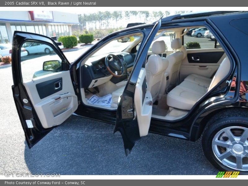 Black Raven / Light Neutral 2005 Cadillac SRX V8