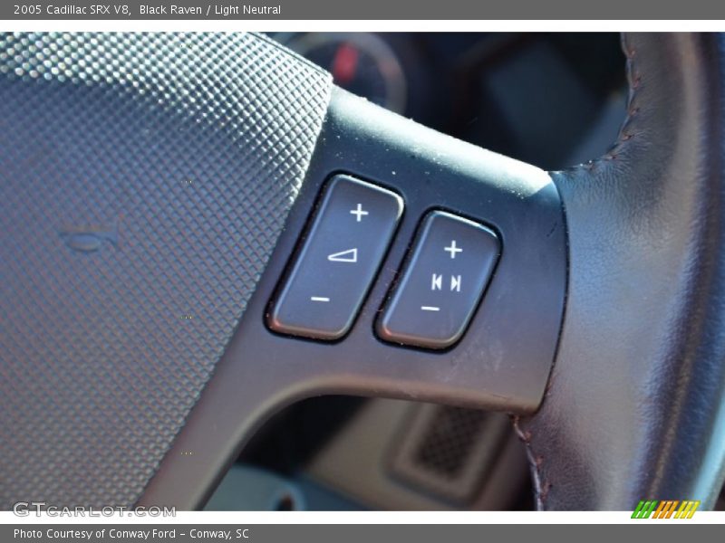 Black Raven / Light Neutral 2005 Cadillac SRX V8