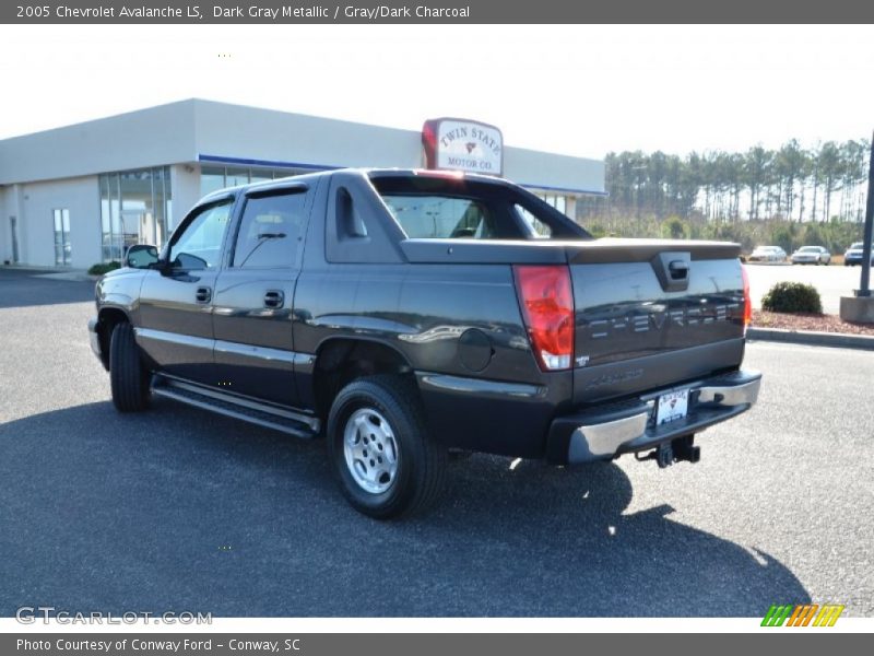 Dark Gray Metallic / Gray/Dark Charcoal 2005 Chevrolet Avalanche LS