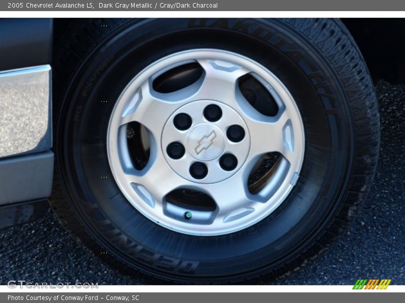 Dark Gray Metallic / Gray/Dark Charcoal 2005 Chevrolet Avalanche LS