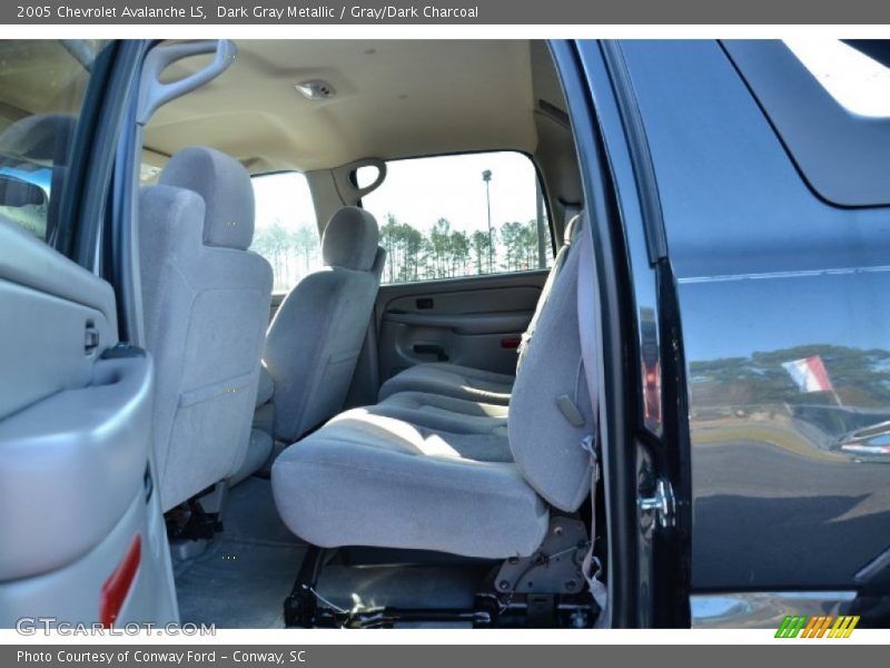 Dark Gray Metallic / Gray/Dark Charcoal 2005 Chevrolet Avalanche LS