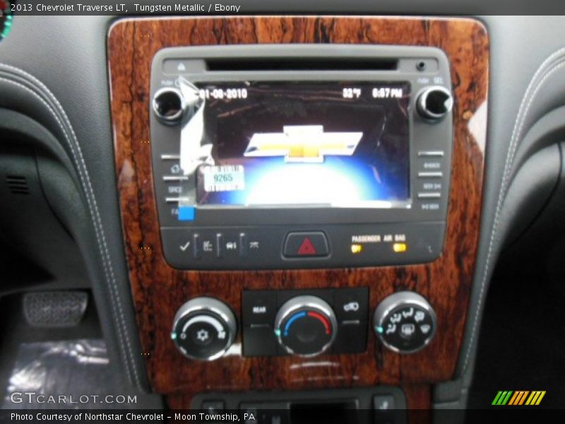 Tungsten Metallic / Ebony 2013 Chevrolet Traverse LT