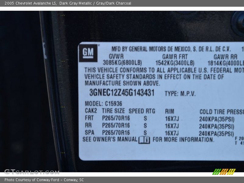 Dark Gray Metallic / Gray/Dark Charcoal 2005 Chevrolet Avalanche LS