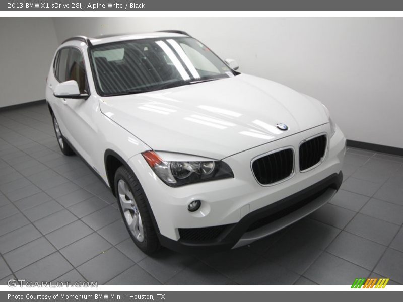 Alpine White / Black 2013 BMW X1 sDrive 28i