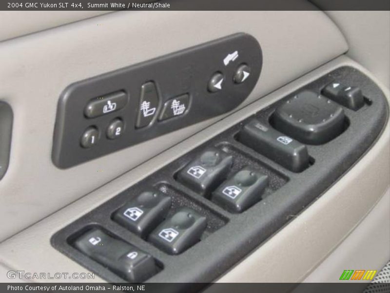 Summit White / Neutral/Shale 2004 GMC Yukon SLT 4x4