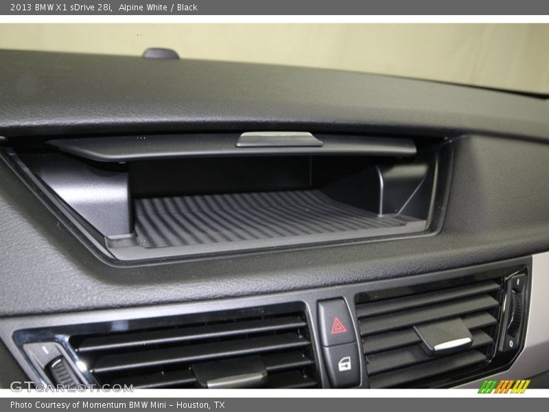Alpine White / Black 2013 BMW X1 sDrive 28i