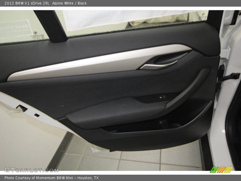Alpine White / Black 2013 BMW X1 sDrive 28i