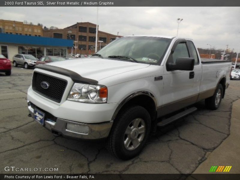 Silver Frost Metallic / Medium Graphite 2003 Ford Taurus SES