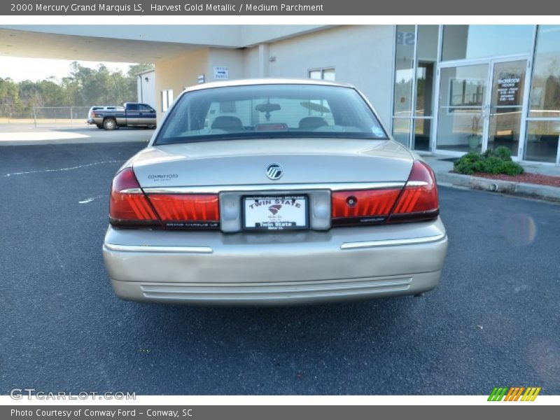 Harvest Gold Metallic / Medium Parchment 2000 Mercury Grand Marquis LS