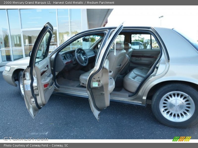 Harvest Gold Metallic / Medium Parchment 2000 Mercury Grand Marquis LS