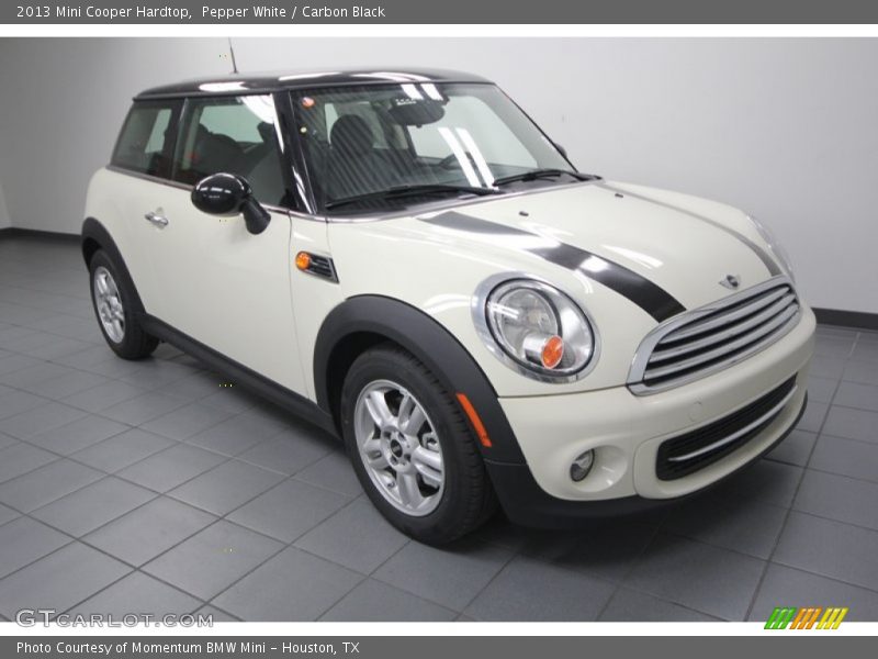 Pepper White / Carbon Black 2013 Mini Cooper Hardtop