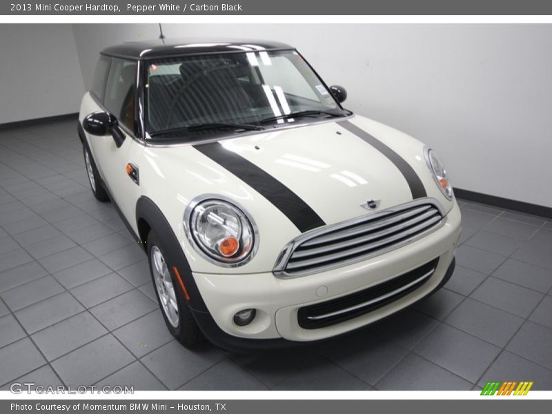Pepper White / Carbon Black 2013 Mini Cooper Hardtop