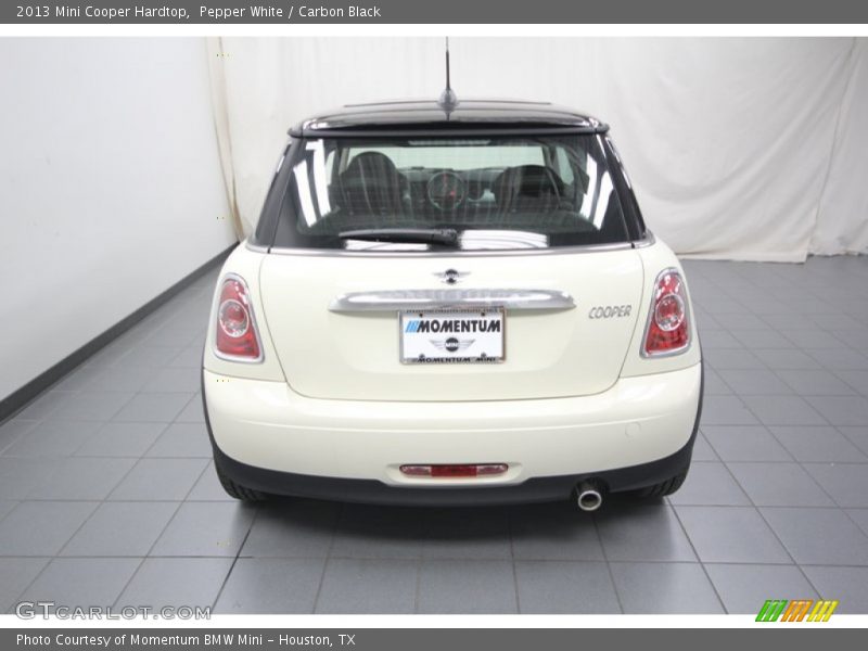 Pepper White / Carbon Black 2013 Mini Cooper Hardtop