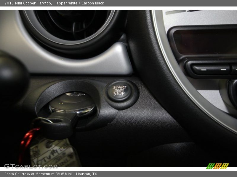 Pepper White / Carbon Black 2013 Mini Cooper Hardtop