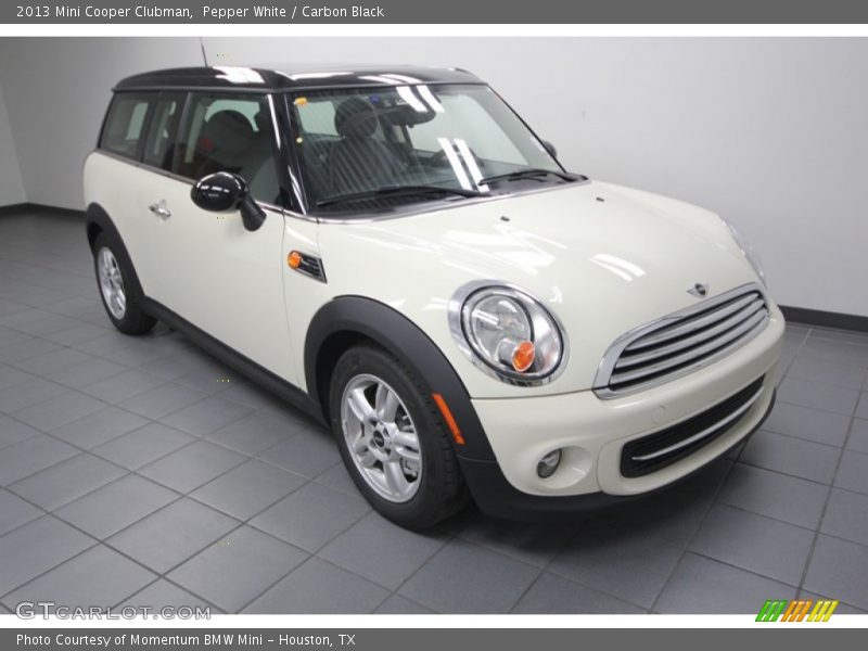 Pepper White / Carbon Black 2013 Mini Cooper Clubman
