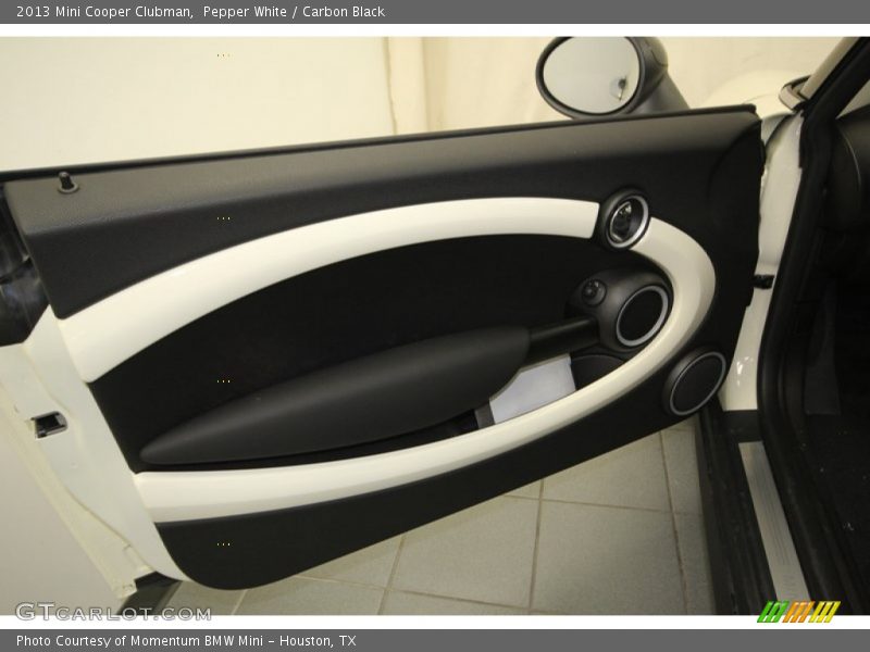Pepper White / Carbon Black 2013 Mini Cooper Clubman