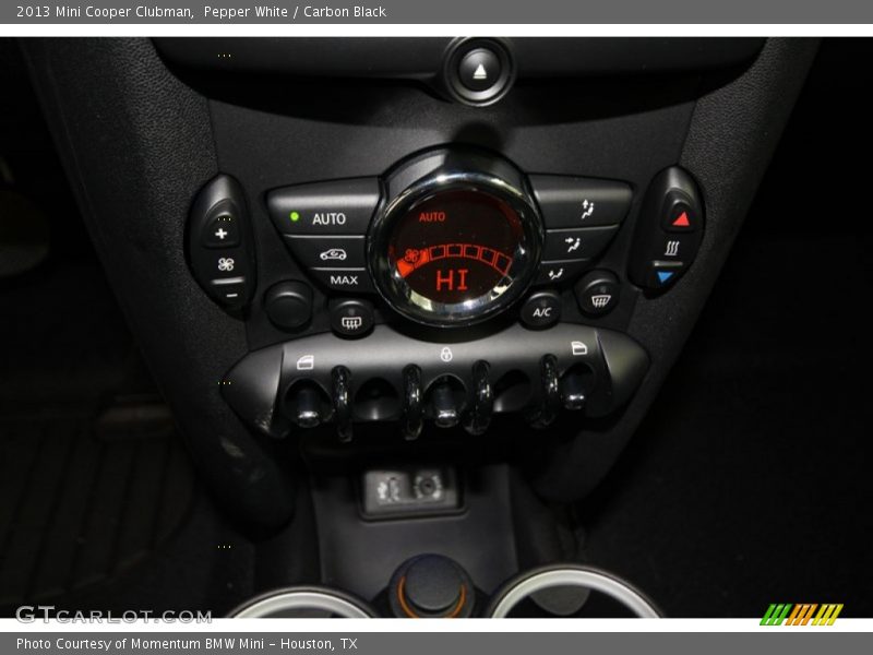 Pepper White / Carbon Black 2013 Mini Cooper Clubman
