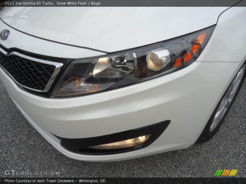 Snow White Pearl / Beige 2011 Kia Optima EX Turbo