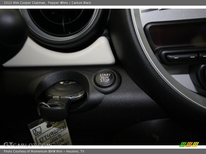 Pepper White / Carbon Black 2013 Mini Cooper Clubman