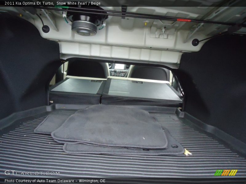  2011 Optima EX Turbo Trunk