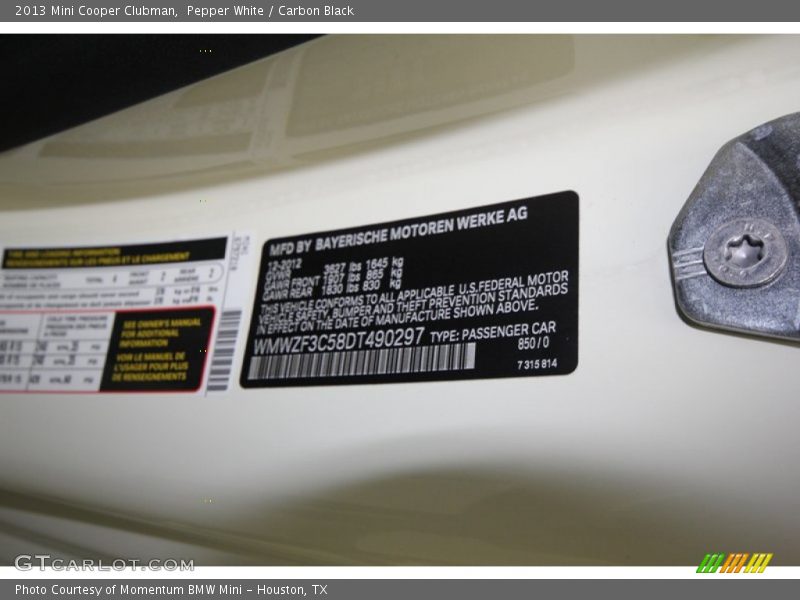 Pepper White / Carbon Black 2013 Mini Cooper Clubman
