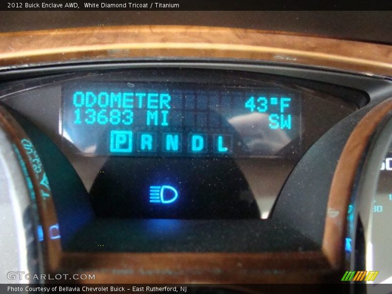 White Diamond Tricoat / Titanium 2012 Buick Enclave AWD