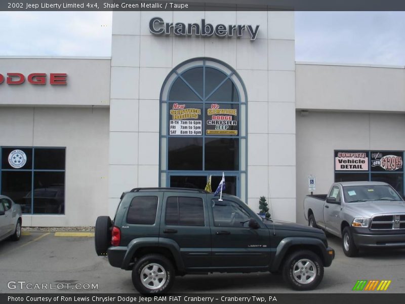 Shale Green Metallic / Taupe 2002 Jeep Liberty Limited 4x4