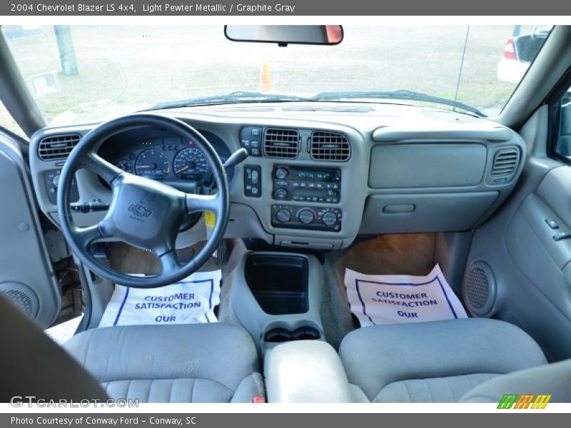 Light Pewter Metallic / Graphite Gray 2004 Chevrolet Blazer LS 4x4