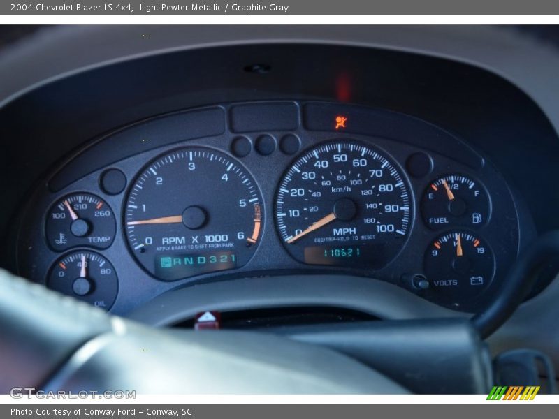 Light Pewter Metallic / Graphite Gray 2004 Chevrolet Blazer LS 4x4