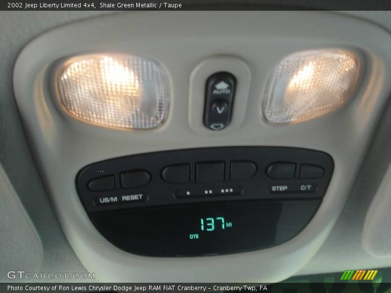 Shale Green Metallic / Taupe 2002 Jeep Liberty Limited 4x4