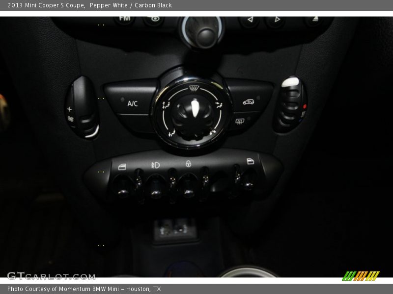 Pepper White / Carbon Black 2013 Mini Cooper S Coupe