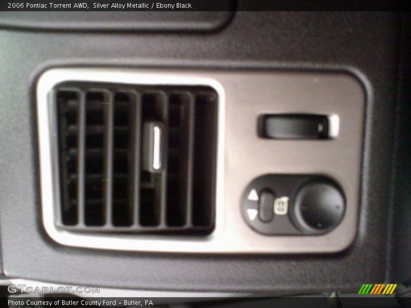 Silver Alloy Metallic / Ebony Black 2006 Pontiac Torrent AWD