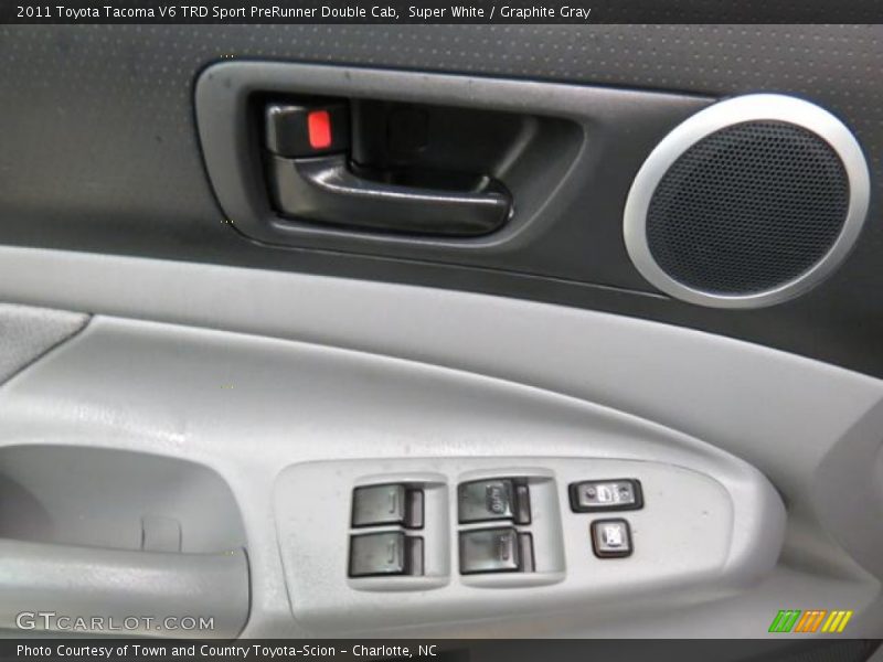 Super White / Graphite Gray 2011 Toyota Tacoma V6 TRD Sport PreRunner Double Cab