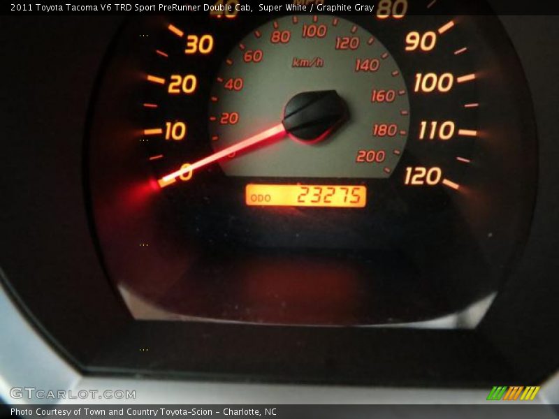 Super White / Graphite Gray 2011 Toyota Tacoma V6 TRD Sport PreRunner Double Cab