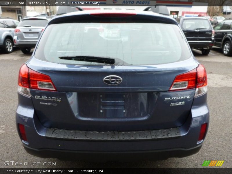 Twilight Blue Metallic / Ivory 2013 Subaru Outback 2.5i