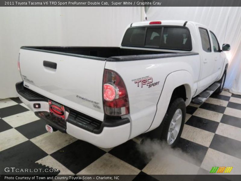 Super White / Graphite Gray 2011 Toyota Tacoma V6 TRD Sport PreRunner Double Cab