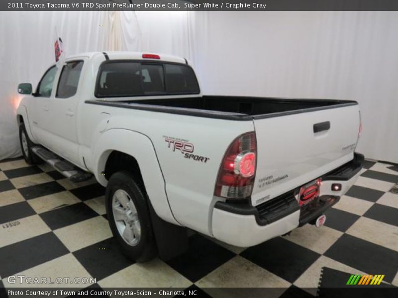 Super White / Graphite Gray 2011 Toyota Tacoma V6 TRD Sport PreRunner Double Cab