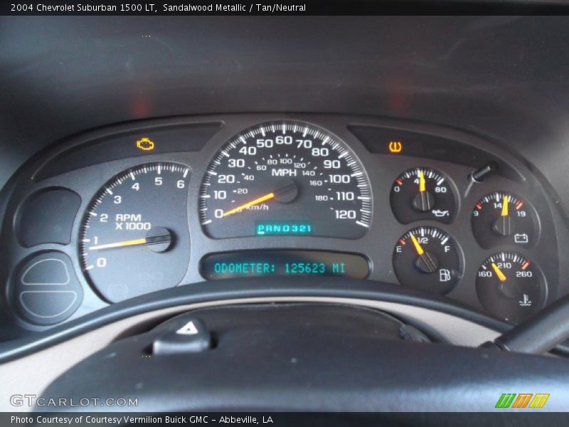 Sandalwood Metallic / Tan/Neutral 2004 Chevrolet Suburban 1500 LT