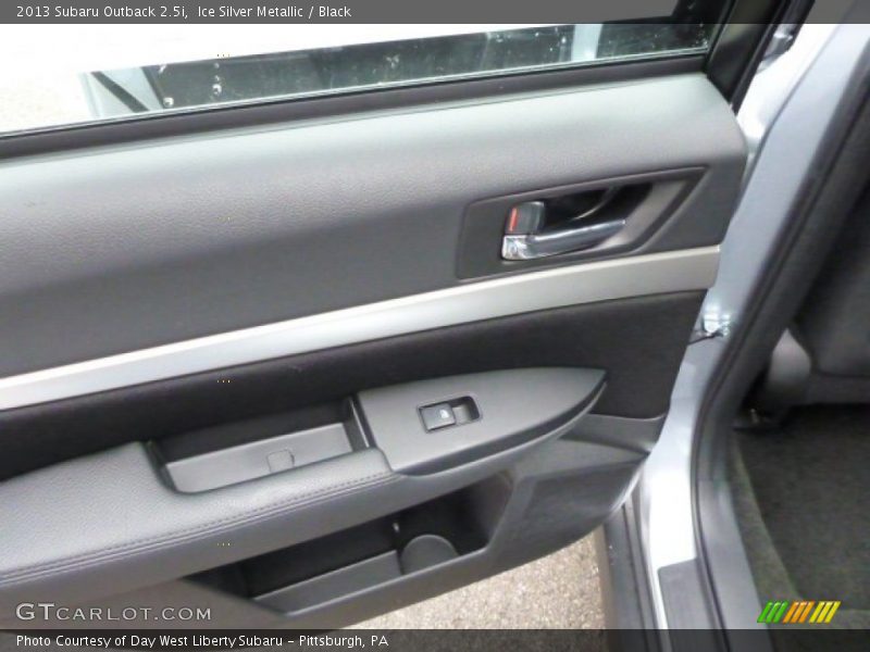 Ice Silver Metallic / Black 2013 Subaru Outback 2.5i