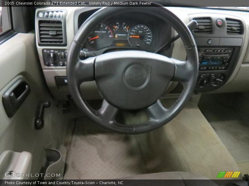 Victory Red / Medium Dark Pewter 2005 Chevrolet Colorado Z71 Extended Cab