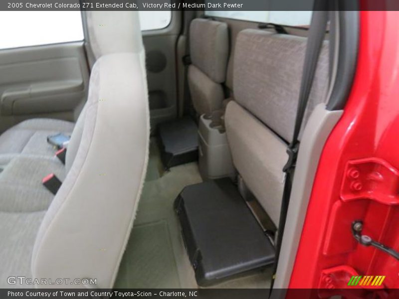 Victory Red / Medium Dark Pewter 2005 Chevrolet Colorado Z71 Extended Cab