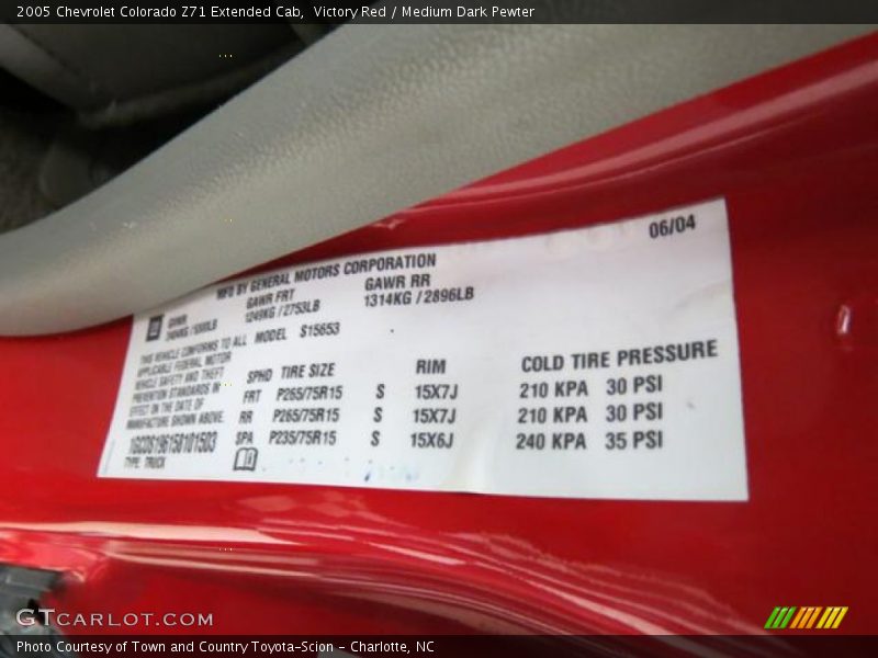 Victory Red / Medium Dark Pewter 2005 Chevrolet Colorado Z71 Extended Cab