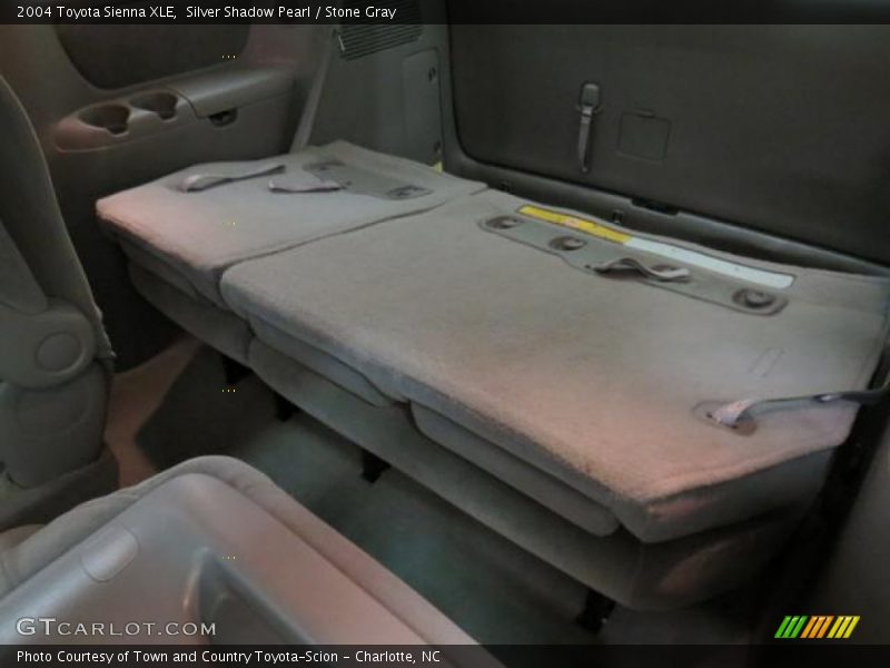 Silver Shadow Pearl / Stone Gray 2004 Toyota Sienna XLE